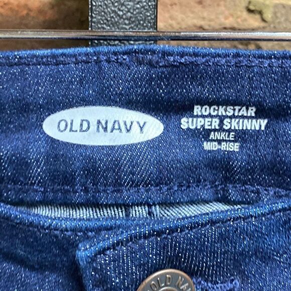Old Navy Rockstar Super Skinny Ankle Mid-Rise Jeans Size 10T NWT - Picture 3 of 5